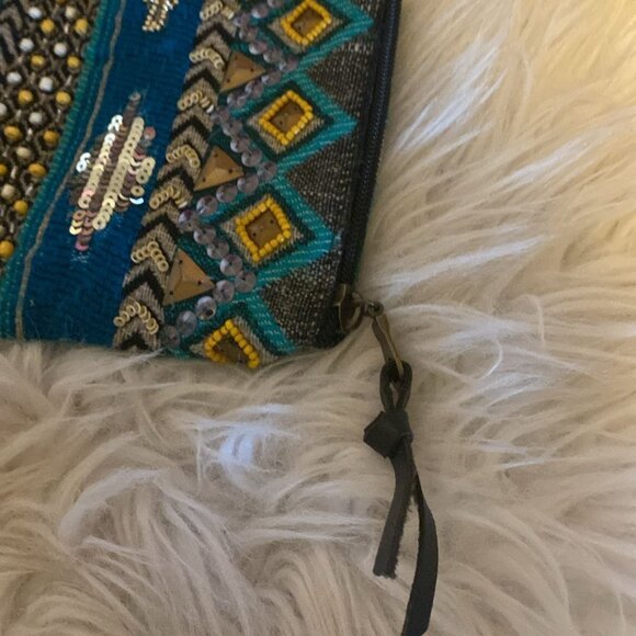 Beaded Wallet - Picture 3 of 9